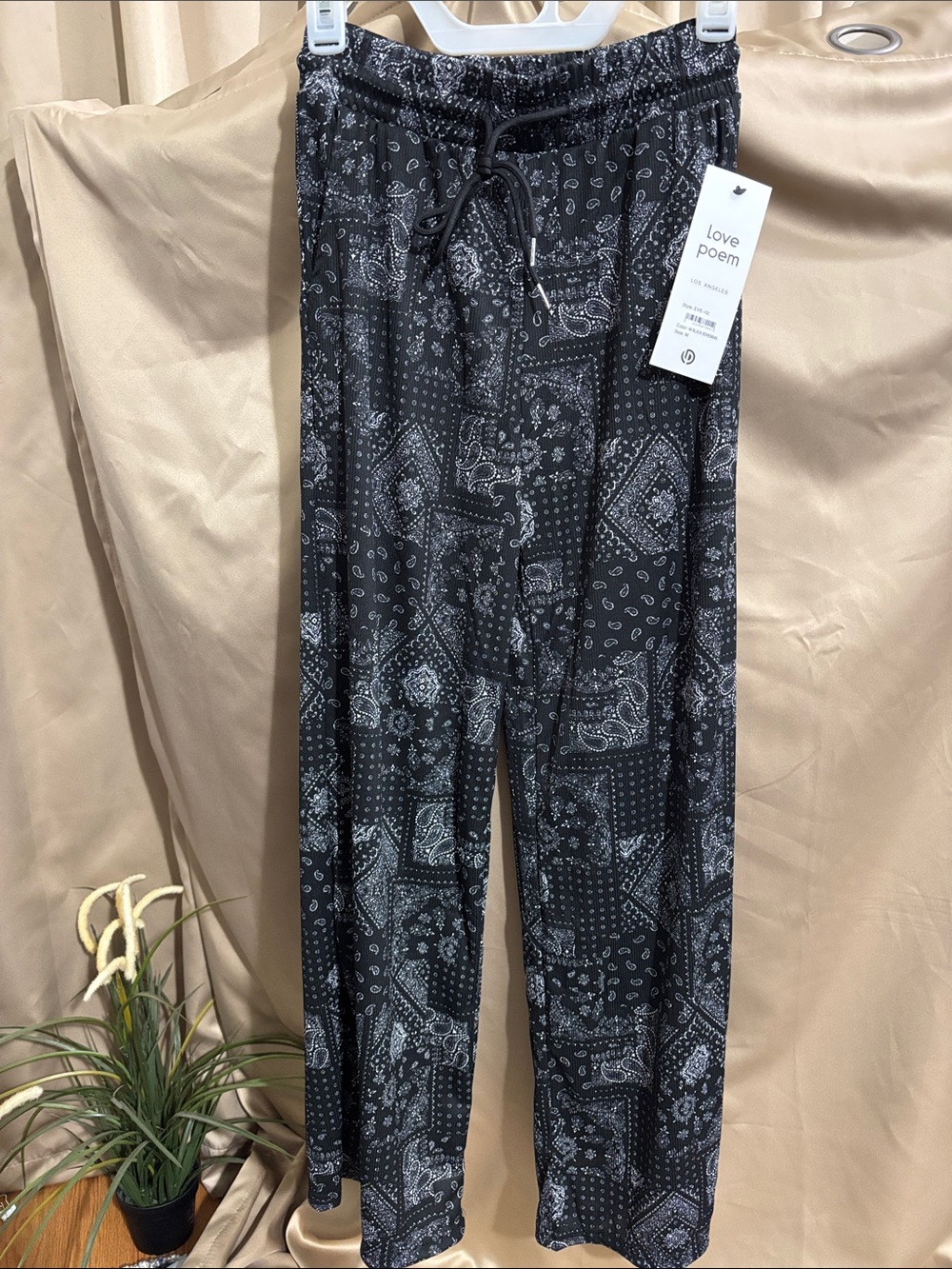 Love Poem Black Bandana Print Lounge Pants